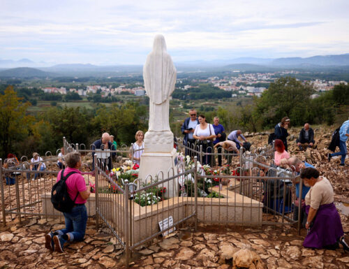 La Madonna di Medjugorje e il significato della “spina spirituale”