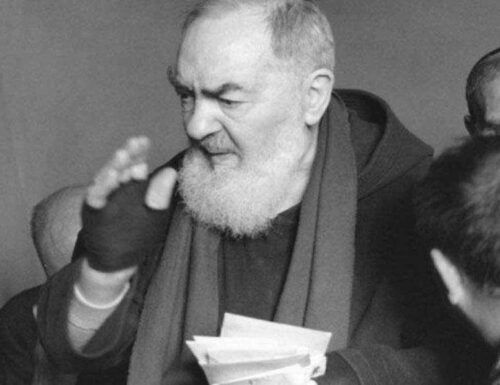 I consigli di Padre Pio sulla Corona del Rosario