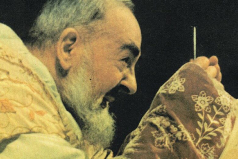 Come non essere infelici: i consigli di Padre Pio